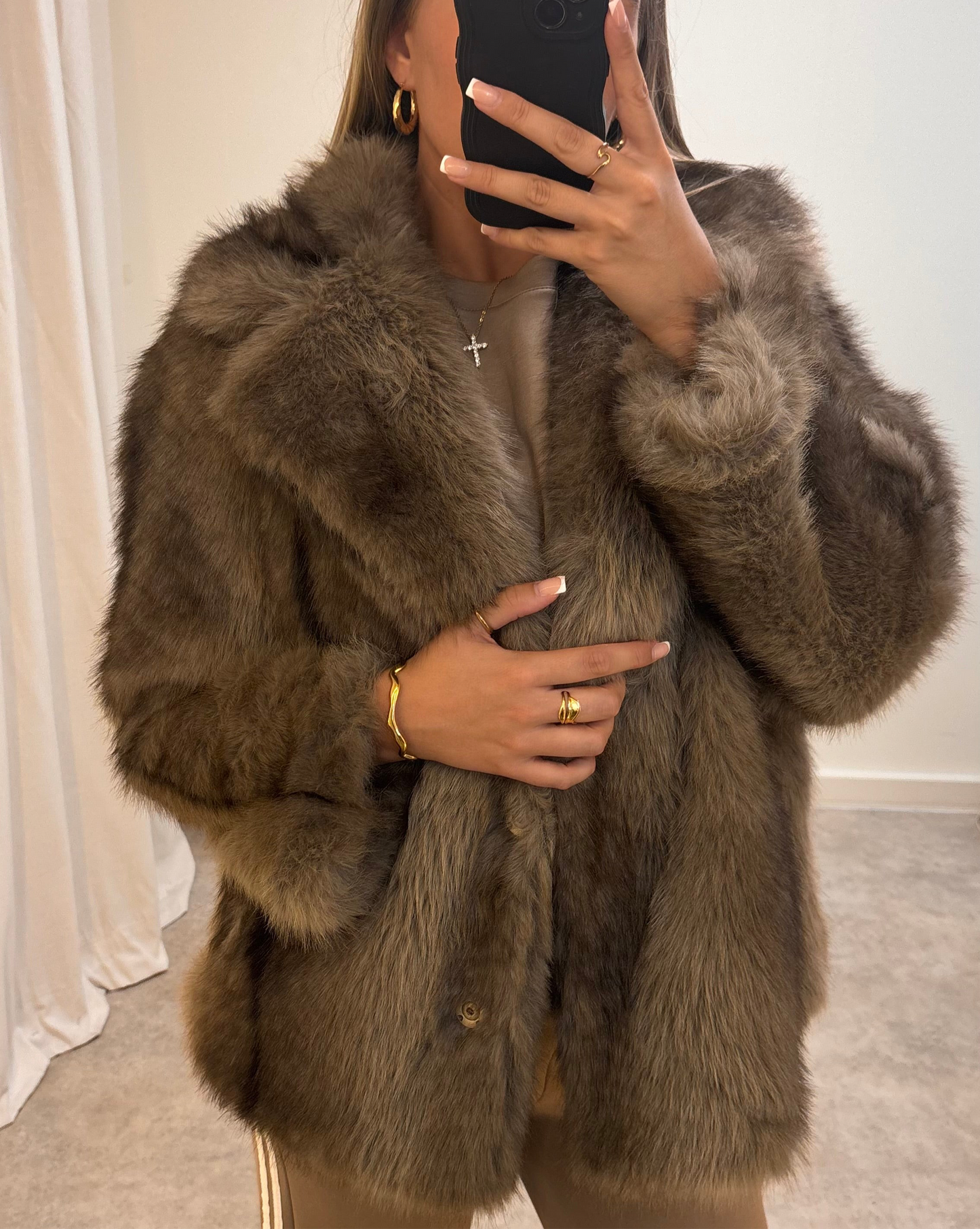 FAUX FUR TWO-TONE COAT The Fashion Cabin Autumn Winter Collection
