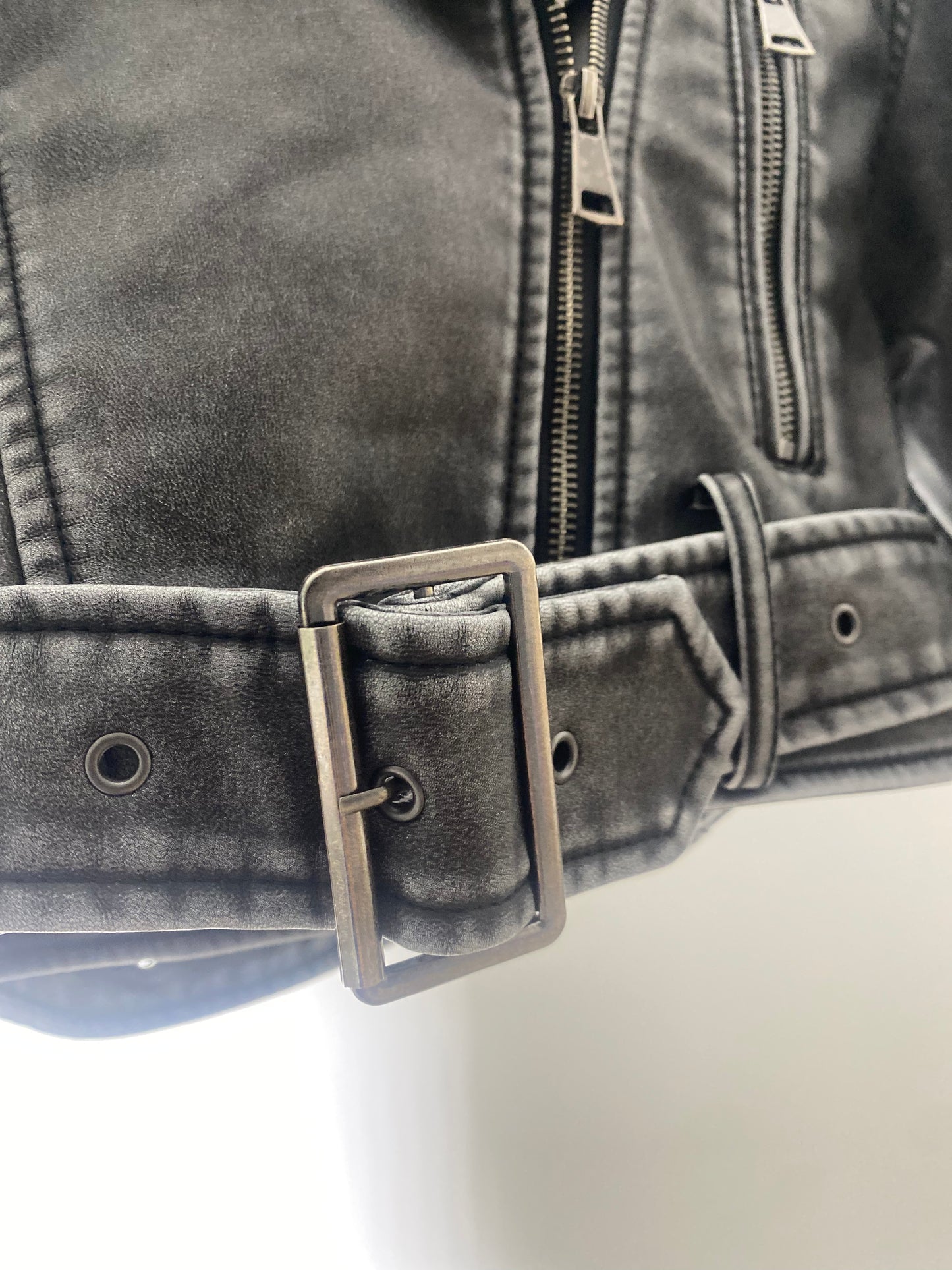 EDGE cropped biker jacket