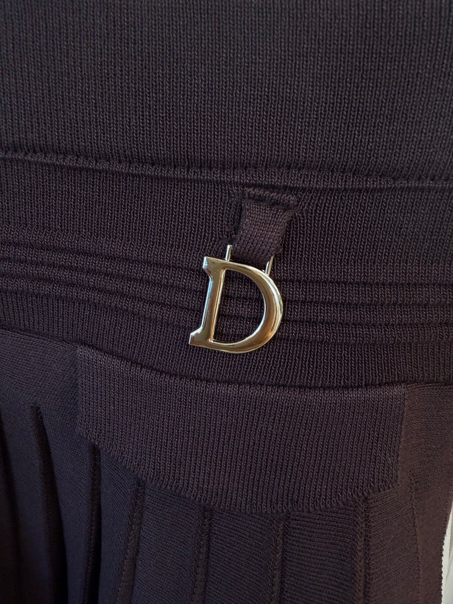 High Waist D-Buckle Premium Pleated Skirt