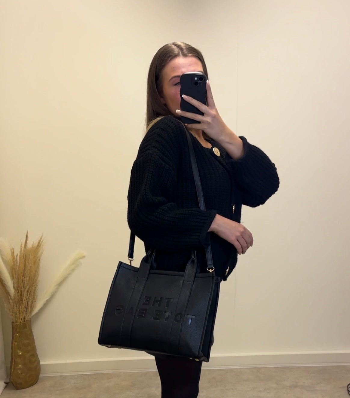 CLASSIC tote bag in black