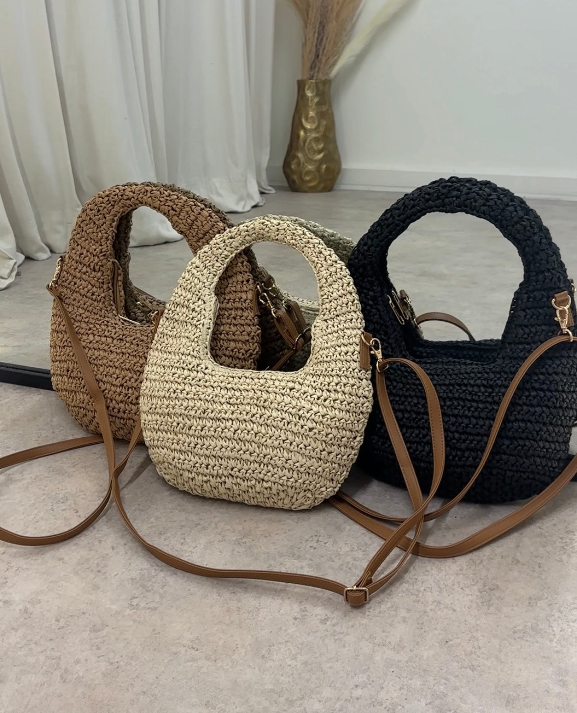 The OVAL Straw Bag